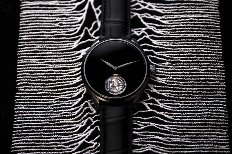 H. Moser & Cie Endeavour Tourbillon Vantablack? 黑色指針