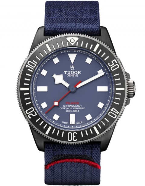 TUDOR - 帝舵第一款碳復(fù)合材質(zhì)腕表TUDOR Pelagos FXD，是否會成為勞力士試金石？