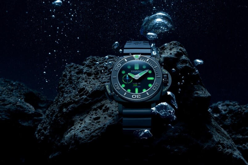 夜光功能新高度！ Panerai全新Submersible Elux LAB-ID腕表 以純機(jī)械一鍵開(kāi)關(guān)發(fā)光系統(tǒng)